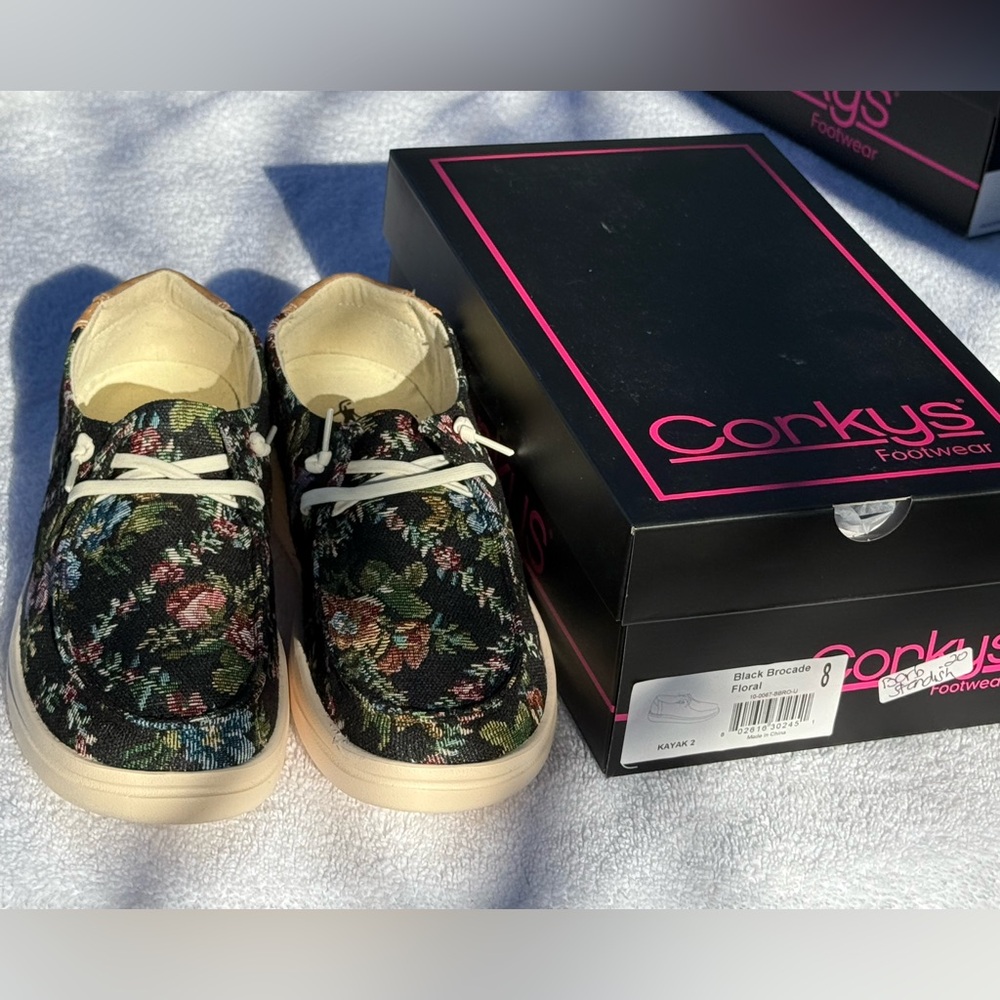 Corkys Women's Floral Black Kayak 2 Sneakers New in box.